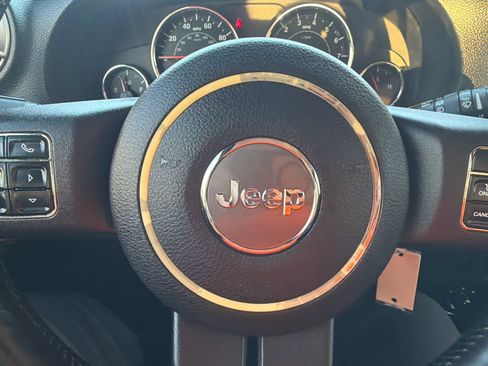 Used 2012 Jeep Wrangler Sahara w/ Dual Top Group image 17