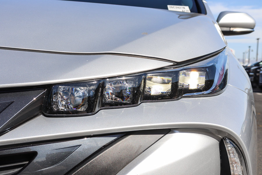 Certified 2022 Toyota Prius Prime LE FWD image 4