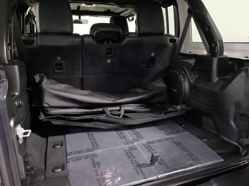 Used 2021 Jeep Wrangler Unlimited Sahara image 56