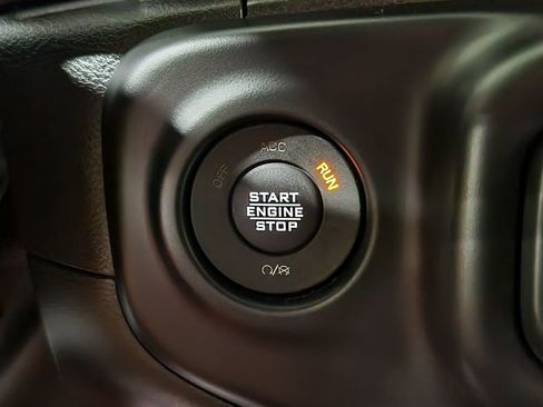 Used 2022 Jeep Wrangler Unlimited Sahara image 41