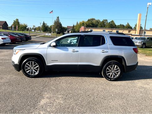 Used 2018 GMC Acadia SLE image 2