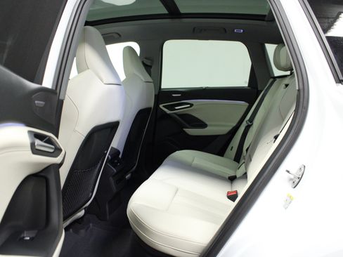 Used 2025 Audi Q6 e-tron Premium Plus w/ Premium Plus AWD/4WD image 13