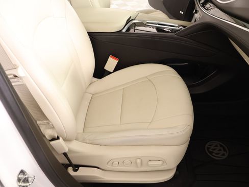 Used 2022 Buick Enclave Premium w/ Experience Buick Package image 15