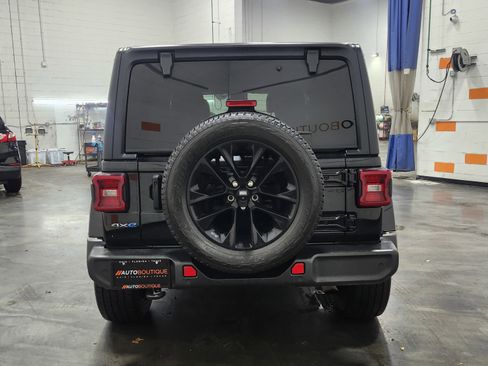 Used 2021 Jeep Wrangler Unlimited Sahara w/ Cold Weather Group image 13
