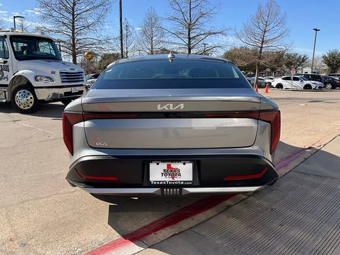 Used 2025 Kia K4 LXS image 7
