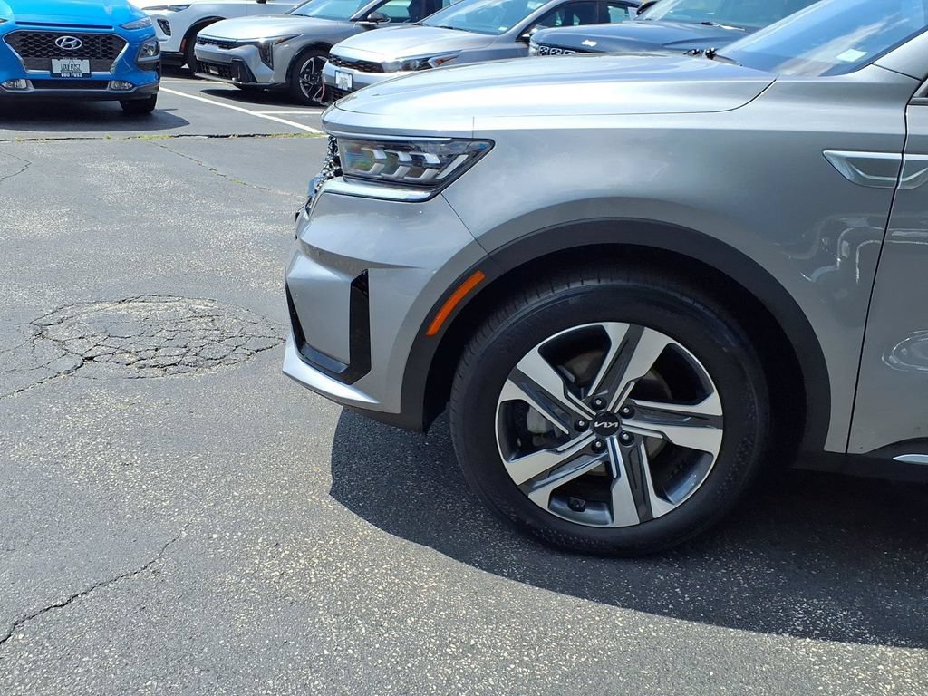 Used 2023 Kia Sorento SX Prestige w/ Panoramic Sunroof Package AWD/4WD image 26