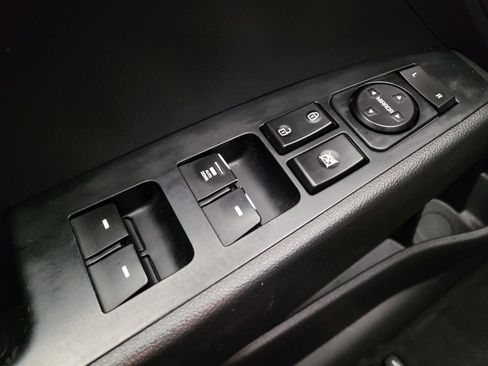 Used 2019 Hyundai Elantra SE w/ Cargo Package image 27