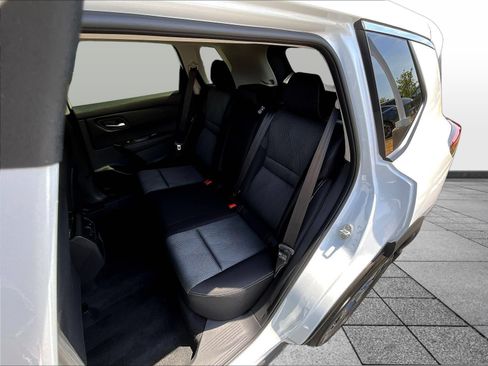 Certified 2026 Nissan Rogue SV AWD/4WD image 25