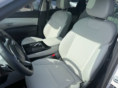 Used 2025 Hyundai Tucson SEL AWD/4WD image 21