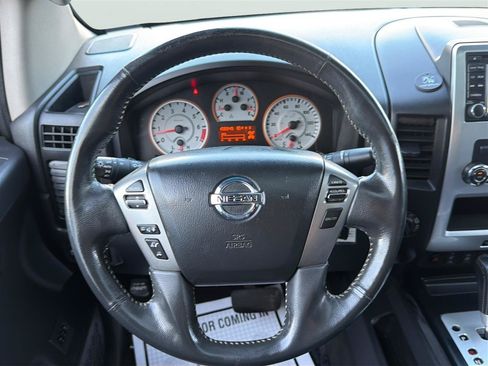 Used 2014 Nissan Titan PRO-4X w/ Pro-4x Luxury Package AWD/4WD image 21