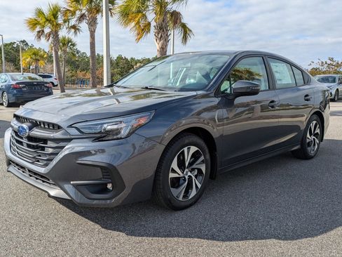 Used 2025 Subaru Legacy Premium image 8