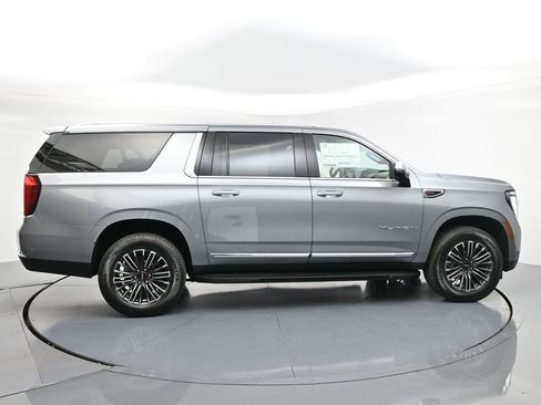 New 2026 GMC Yukon XL Elevation w/ Elevation Premium Package AWD/4WD image 4