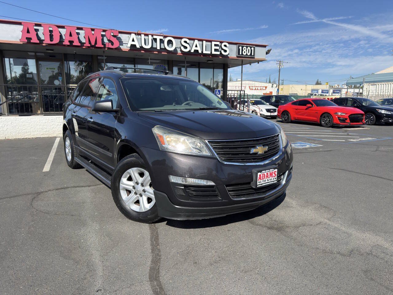 Used 2016 Chevrolet Traverse LS w/ LPO, 'HIT The Road' Package FWD image 1