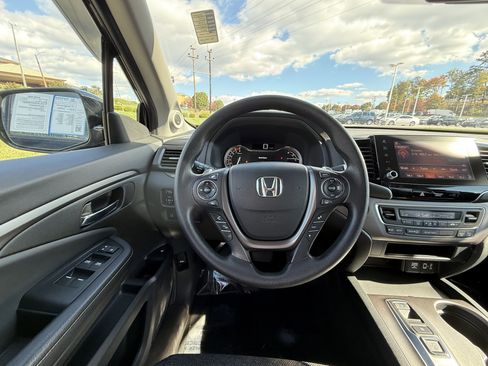 Used 2021 Honda Ridgeline Sport image 19