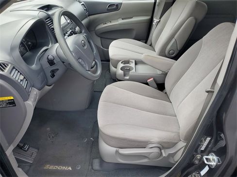 Used 2012 Kia Sedona LX w/ PWR Pkg image 18