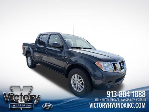 Used 2019 Nissan Frontier SV RWD image 3