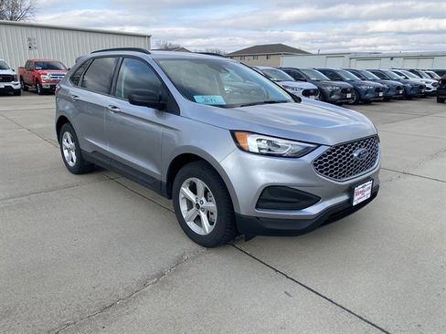 Used 2023 Ford Edge SE AWD/4WD image 1