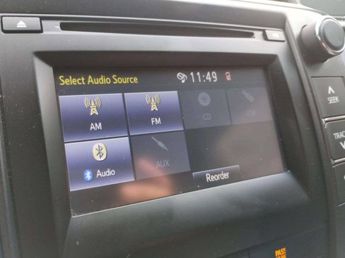 Used 2015 Toyota Camry LE image 31