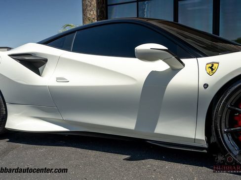 Used 2020 Ferrari F8 Tributo RWD image 31