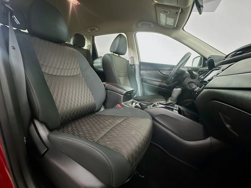 Used 2018 Nissan Rogue SV FWD image 29