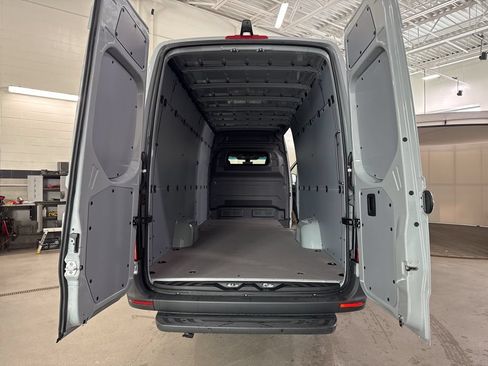 New 2026 Mercedes-Benz Sprinter 2500 image 27