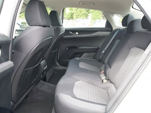 Used 2025 Kia K5 LXS FWD image 11