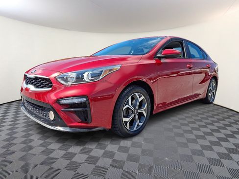 Used 2020 Kia Forte LXS FWD image 3