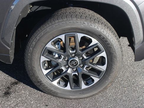 Used 2024 Toyota Tundra Limited image 41