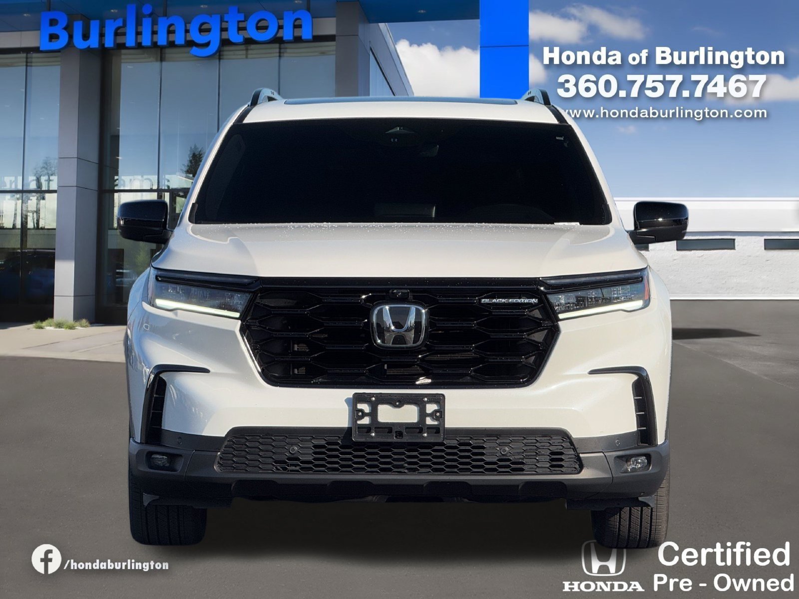 Used 2025 Honda Pilot Black Edition image 11