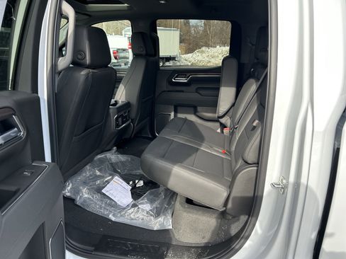 New 2026 GMC Sierra 1500 SLT w/ SLT Premium Plus Package image 14
