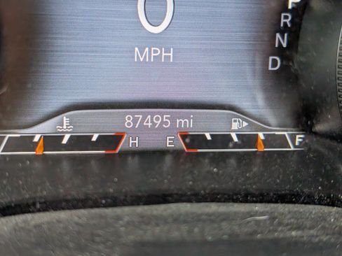 Used 2019 Jeep Cherokee High Altitude AWD/4WD image 9