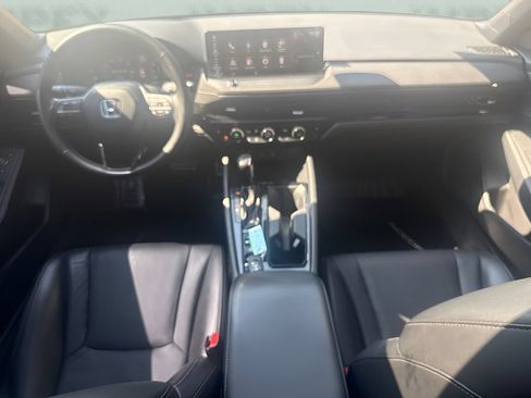 Used 2023 Honda Accord Sport image 14