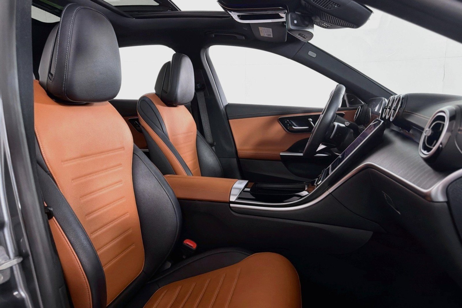 Used 2024 Mercedes-Benz C 300 Sedan image 7