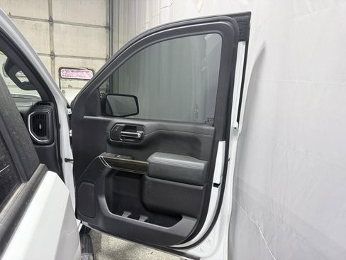 Used 2020 Chevrolet Silverado 1500 LT w/ All-Star Edition image 17