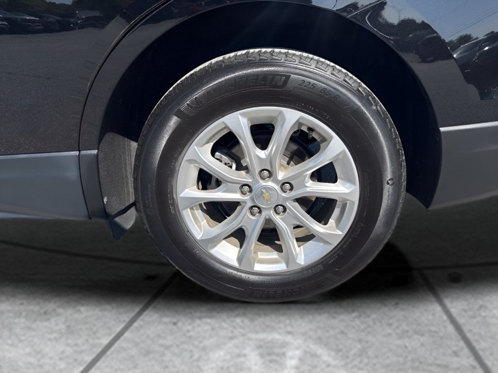 Used 2021 Chevrolet Equinox LS w/ LS Convenience Package FWD image 24