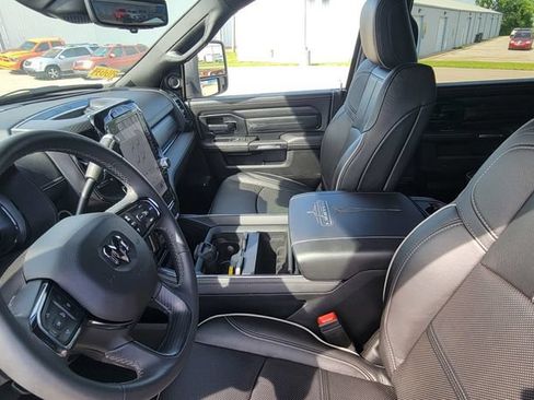 Used 2024 RAM 3500 Limited AWD/4WD image 14