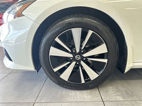Used 2021 Nissan Altima 2.5 SL FWD image 8