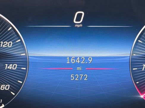 Used 2026 Mercedes-Benz GLE 350 4MATIC image 4