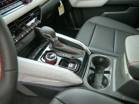 New 2026 GMC Canyon AT4X AWD/4WD image 32
