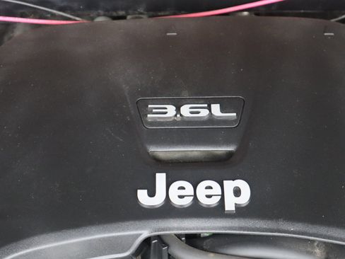 Used 2021 Jeep Gladiator Rubicon image 38