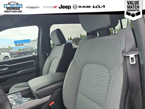 Used 2025 RAM 1500 Big Horn AWD/4WD image 18