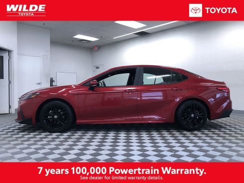 Certified 2025 Toyota Camry SE image 3