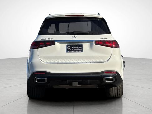 Used 2024 Mercedes-Benz GLS 450 4MATIC image 9