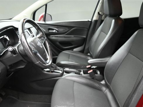 Used 2022 Buick Encore Preferred w/ Safety Package AWD/4WD image 17