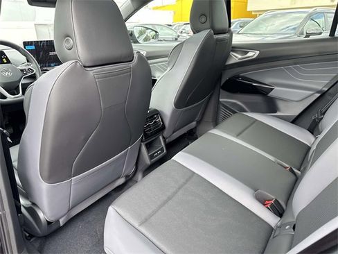 New 2025 Volkswagen ID.4 Pro S image 11