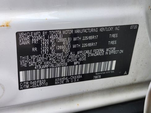 Used 2020 Toyota RAV4 LE w/ All Weather Liner Package image 33