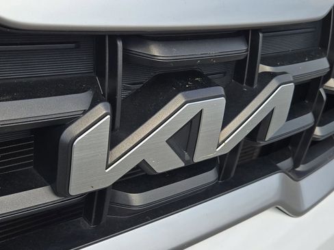 Certified 2024 Kia Telluride S w/ S Sunroof Package image 4