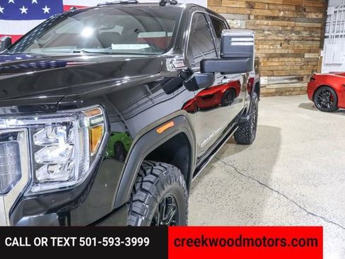 Used 2022 GMC Sierra 2500 Denali w/ Denali Black Diamond Edition image 29