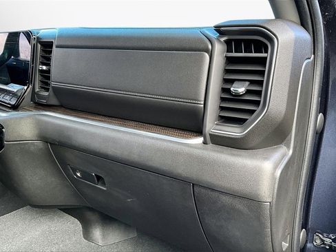 Used 2023 Chevrolet Silverado 1500 LT image 25