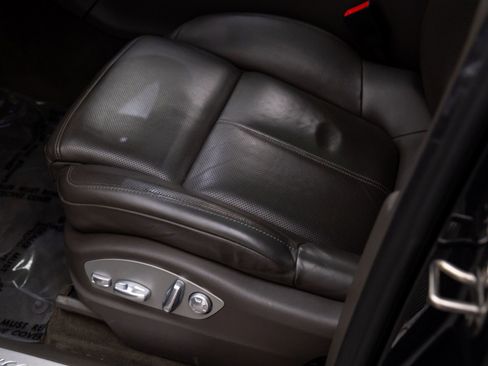 Used 2017 Porsche Macan S image 16